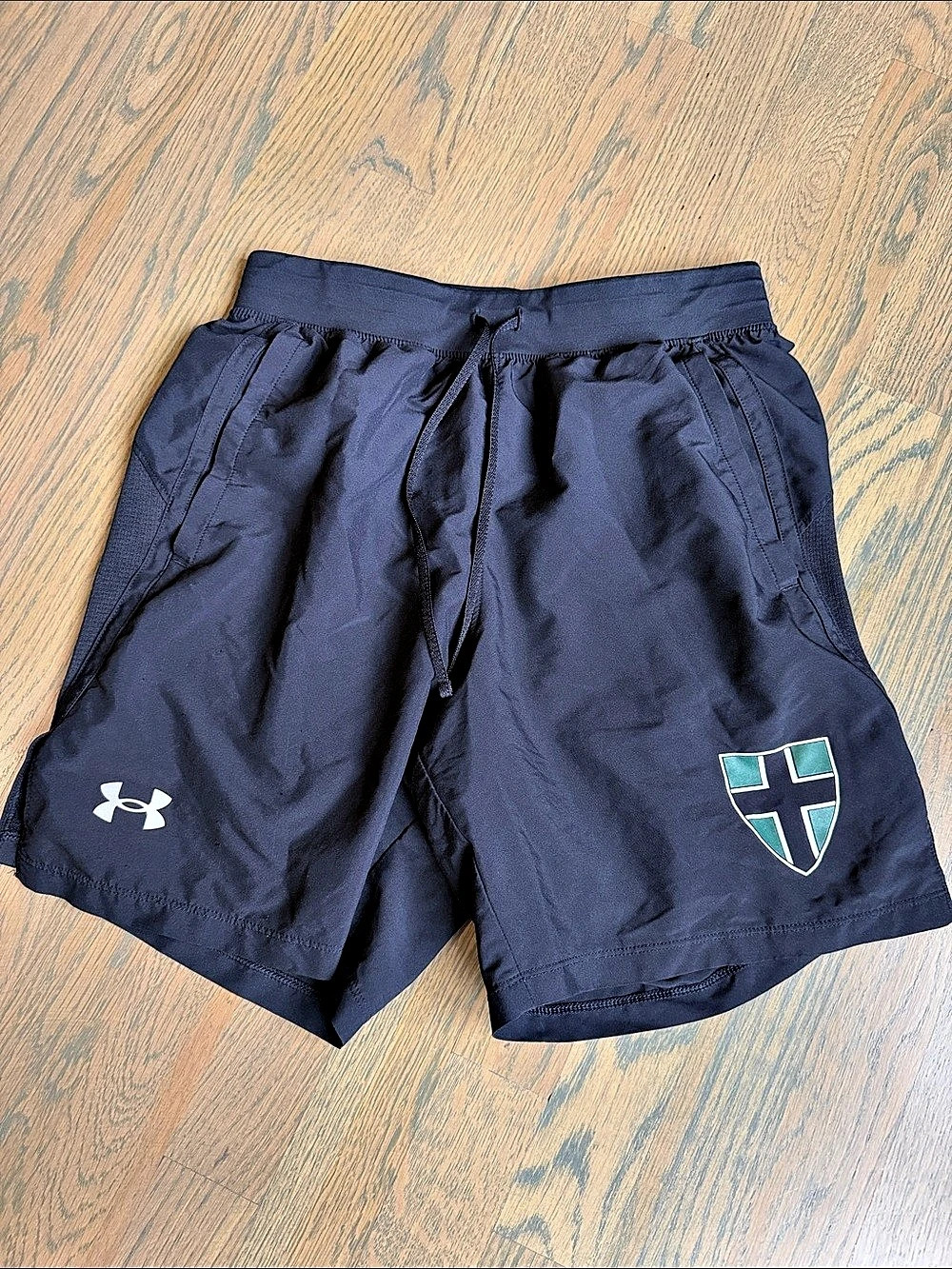 Under Armour S/PICH Boys Size 3 Athletic Shorts Blue